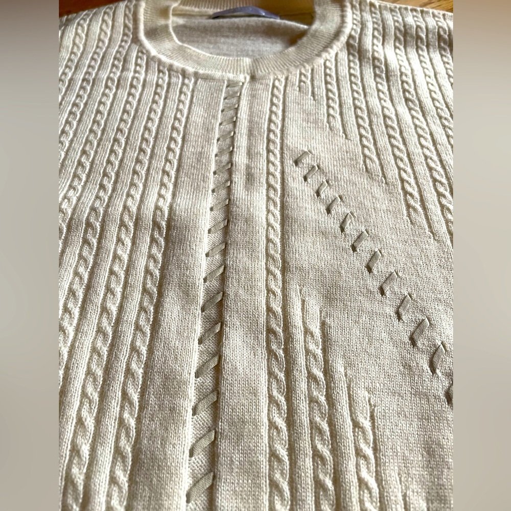 Vtg Gianni Marcelo Med Cream Sweater